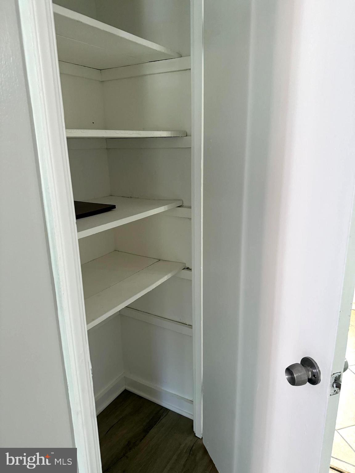 FREDERICK COURTS - Residential