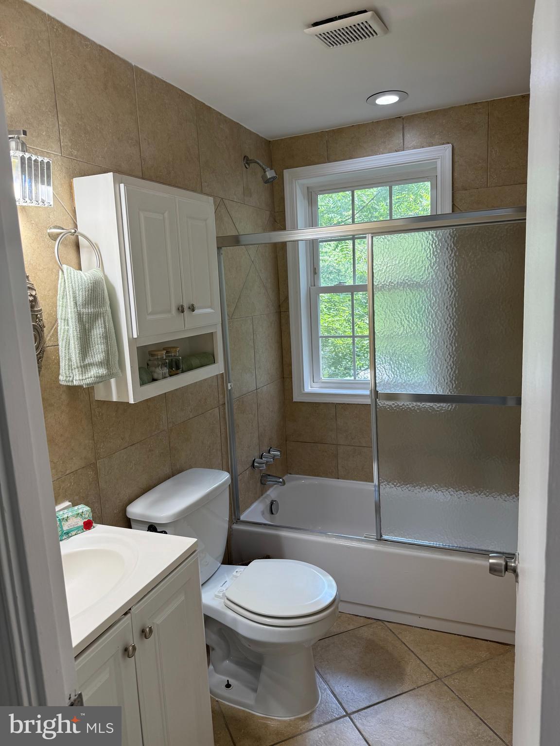 FREDERICK COURTS - Residential