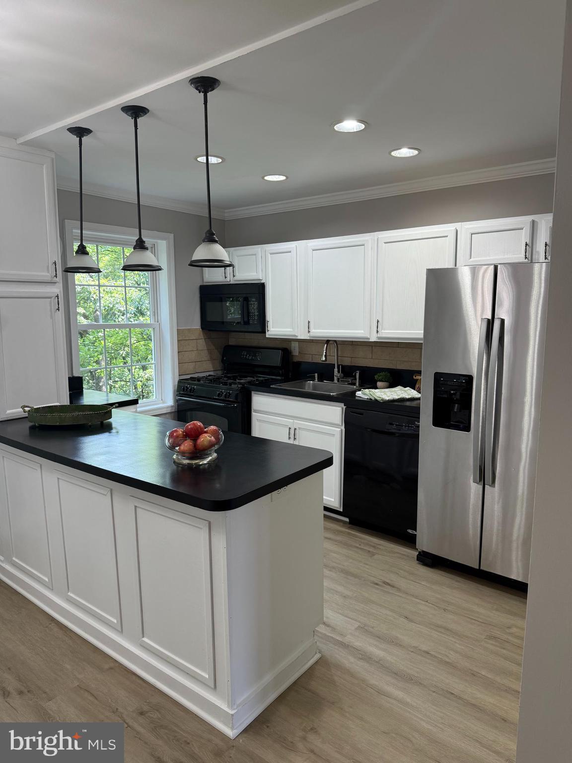 FREDERICK COURTS - Residential