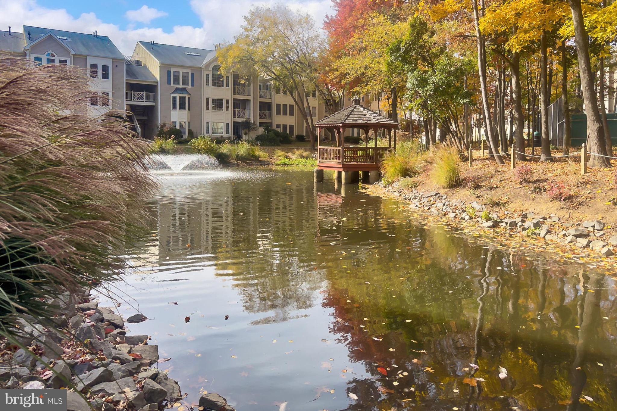 FAIRFIELD HOUSE - Residential