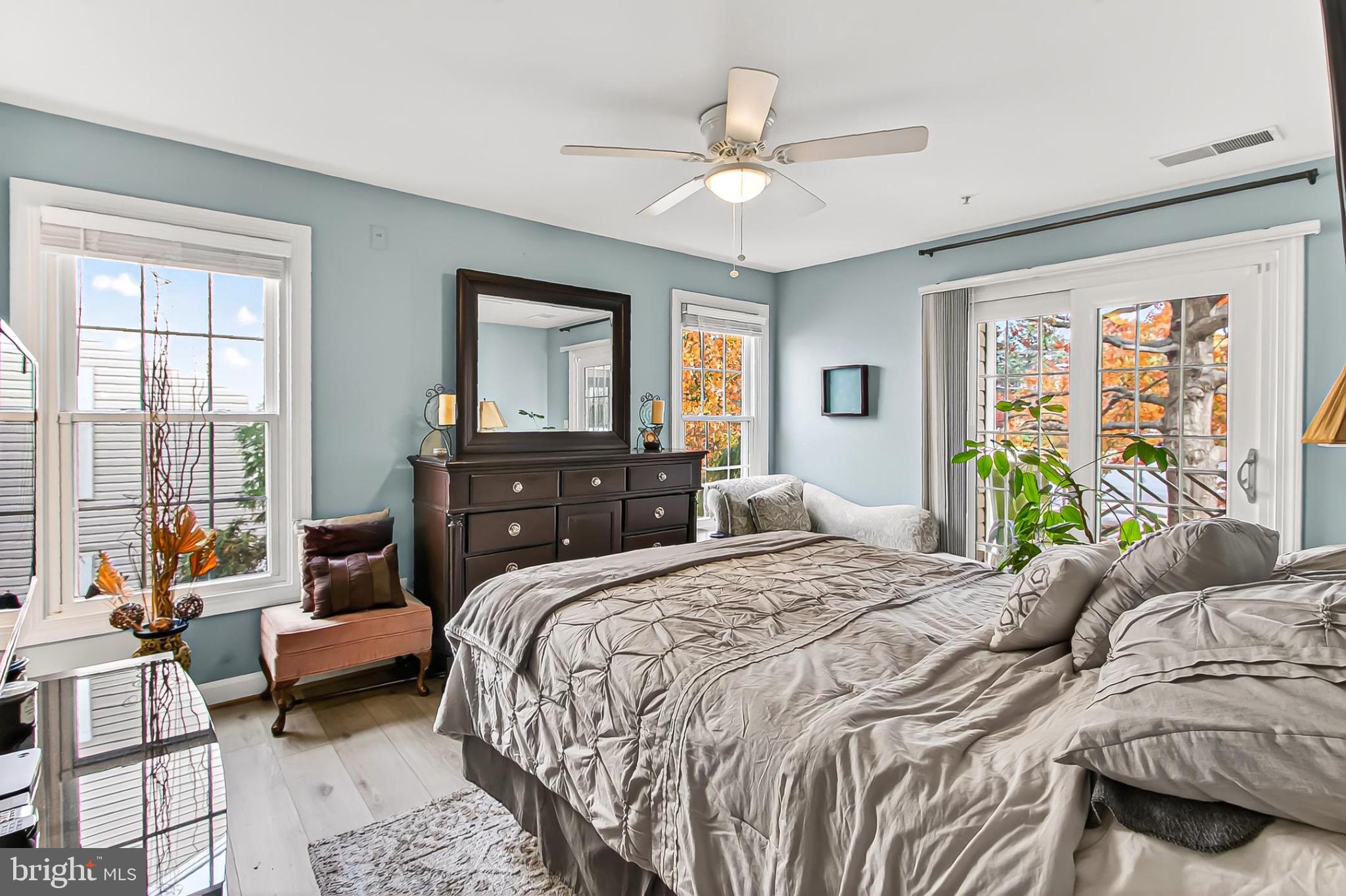 FAIRFIELD HOUSE - Residential