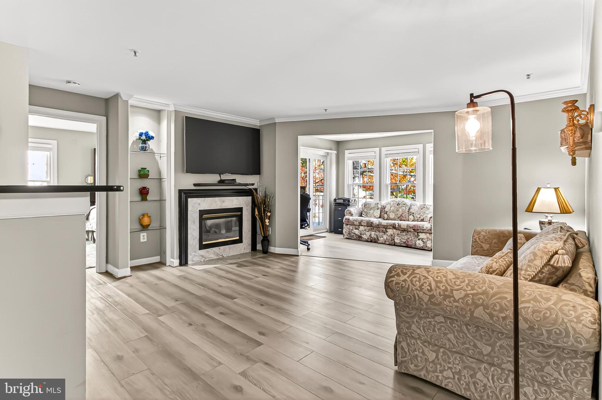 FAIRFIELD HOUSE - Residential