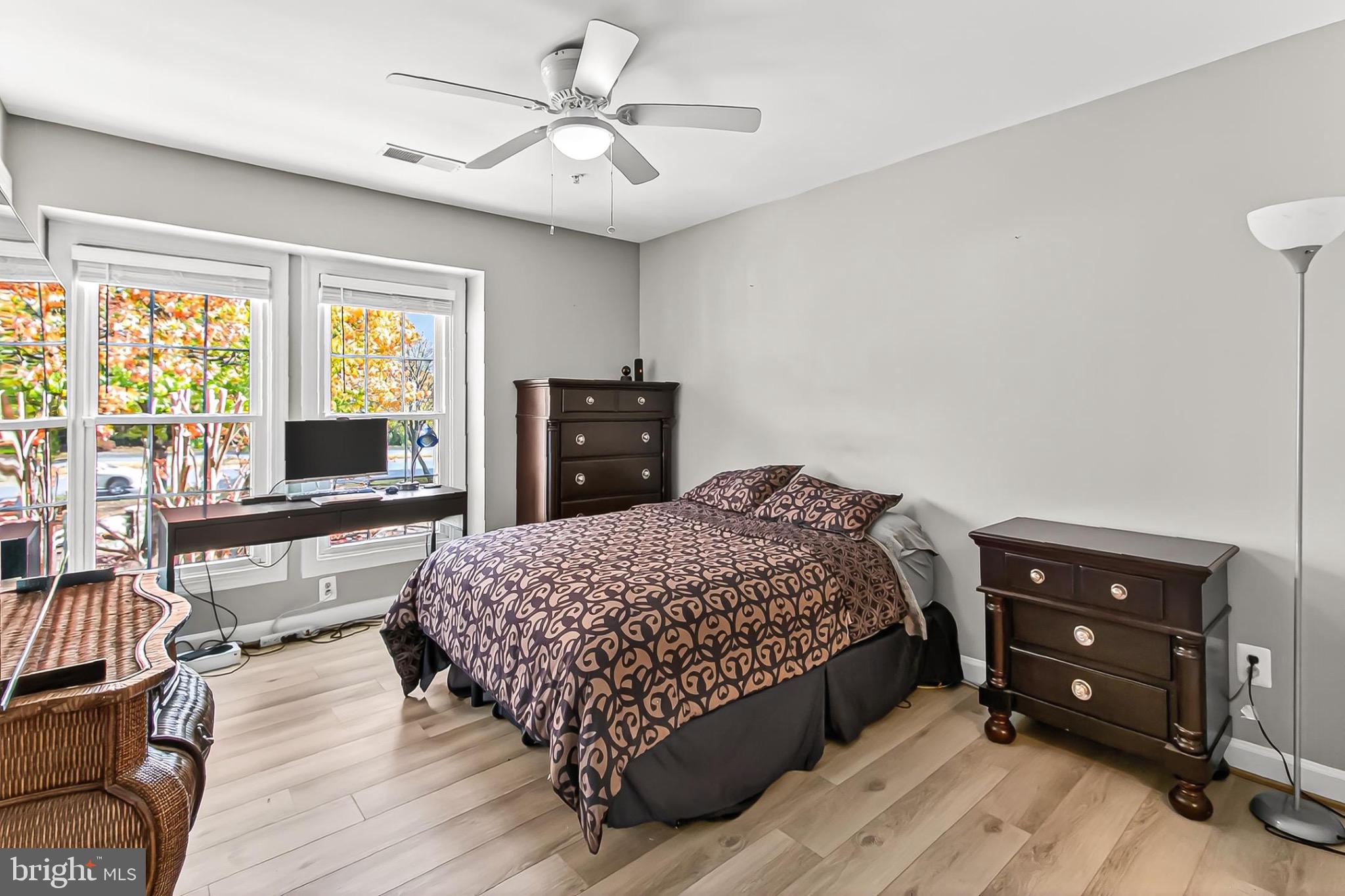 FAIRFIELD HOUSE - Residential