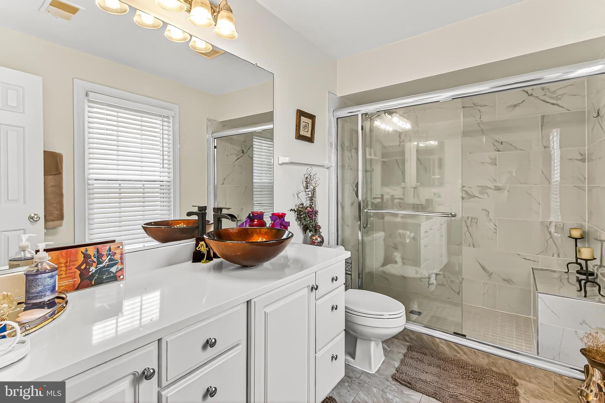 FAIRFIELD HOUSE - Residential