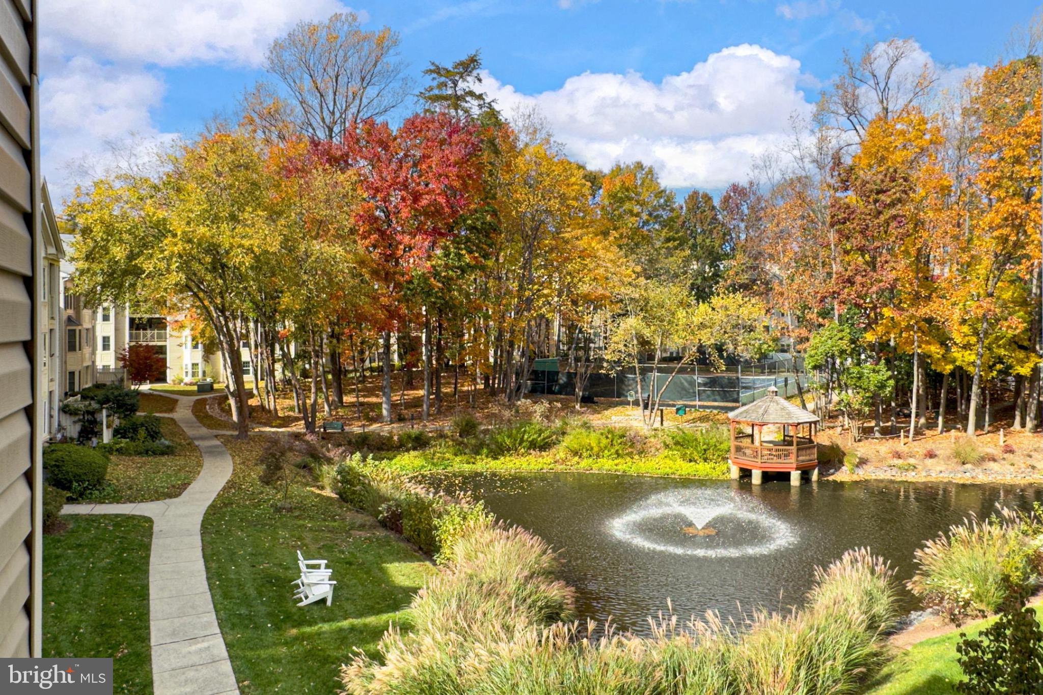 FAIRFIELD HOUSE - Residential