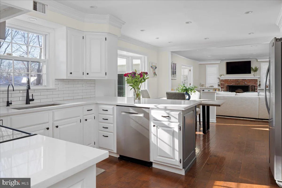 Washington Crossing, Pennsylvania 18977, United States, 4 Bedrooms Bedrooms, ,3 BathroomsBathrooms,Residential,Contingent,132588