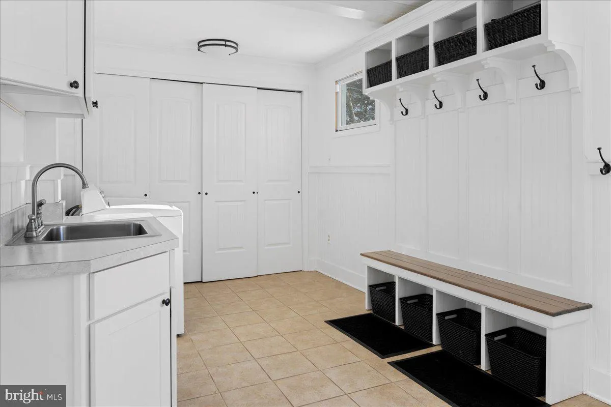 Washington Crossing, Pennsylvania 18977, United States, 4 Bedrooms Bedrooms, ,3 BathroomsBathrooms,Residential,Contingent,132588