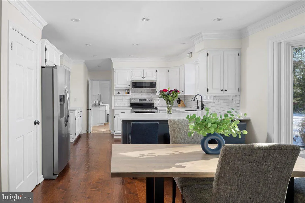 Washington Crossing, Pennsylvania 18977, United States, 4 Bedrooms Bedrooms, ,3 BathroomsBathrooms,Residential,Contingent,132588