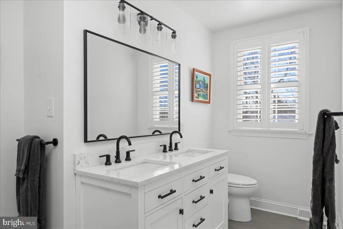 Washington Crossing, Pennsylvania 18977, United States, 4 Bedrooms Bedrooms, ,3 BathroomsBathrooms,Residential,Contingent,132588