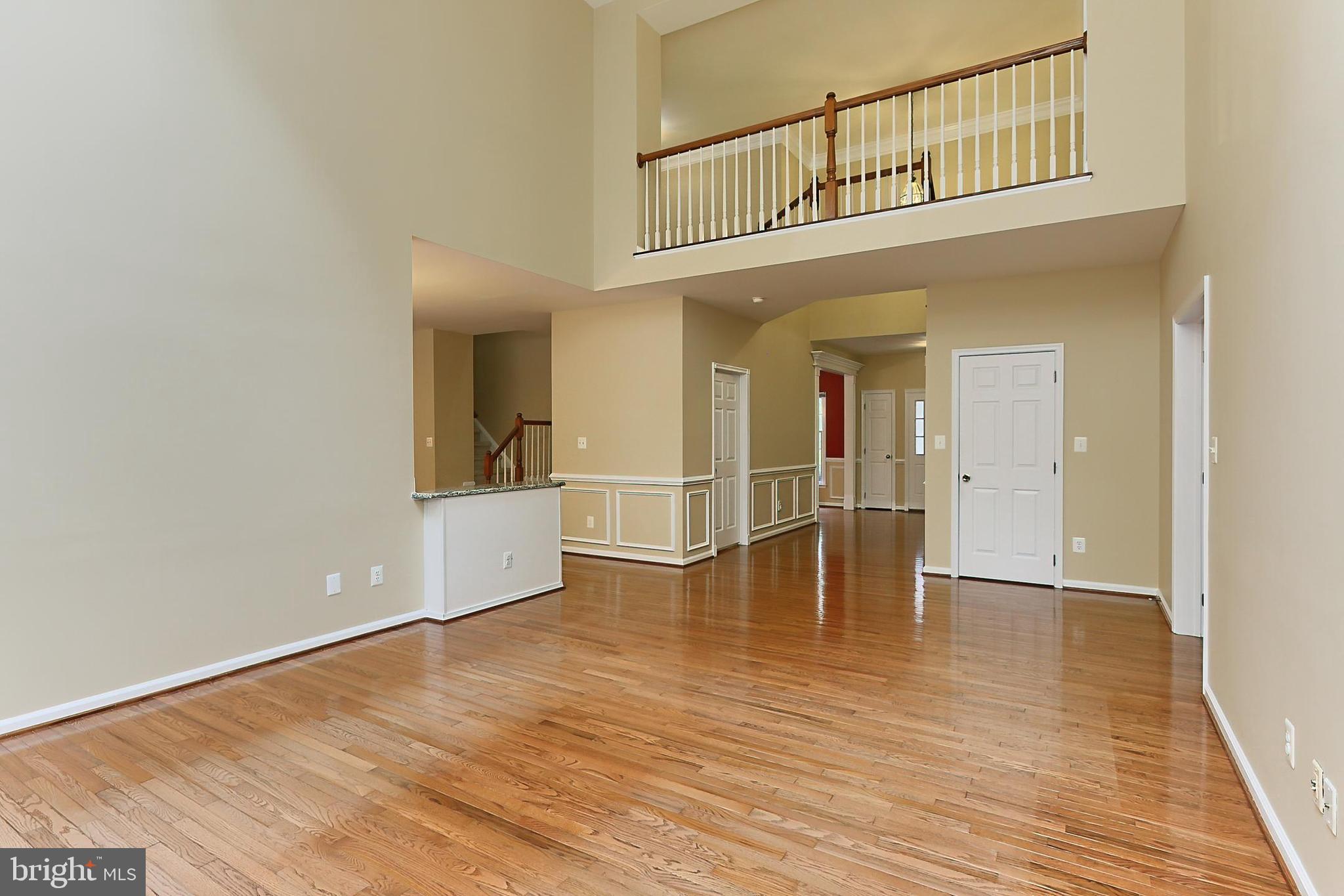 OAKTON WOODS - Residential