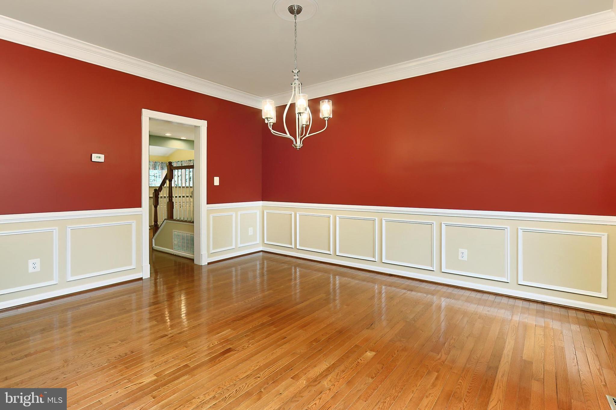 OAKTON WOODS - Residential