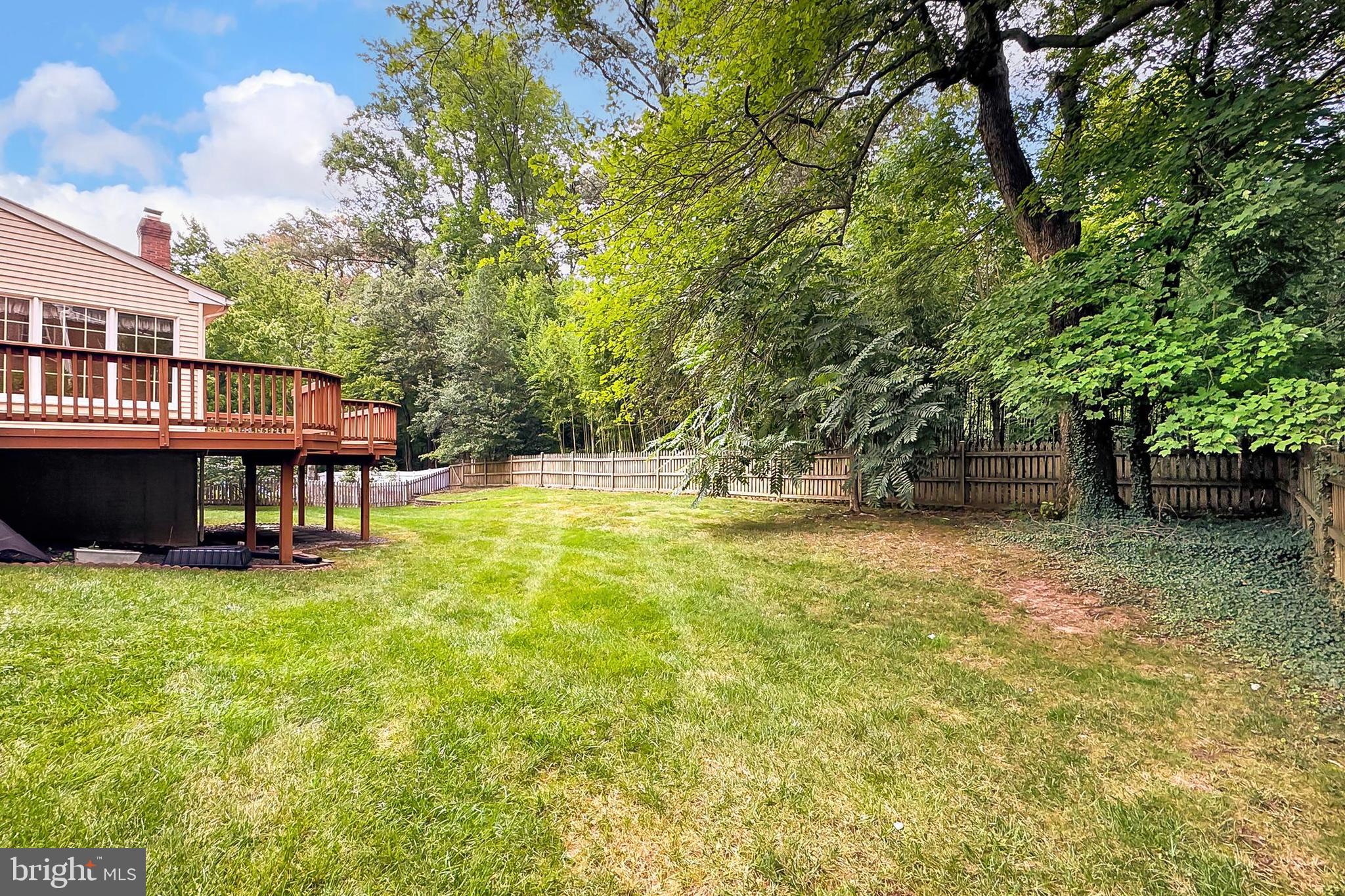 OAKTON WOODS - Residential