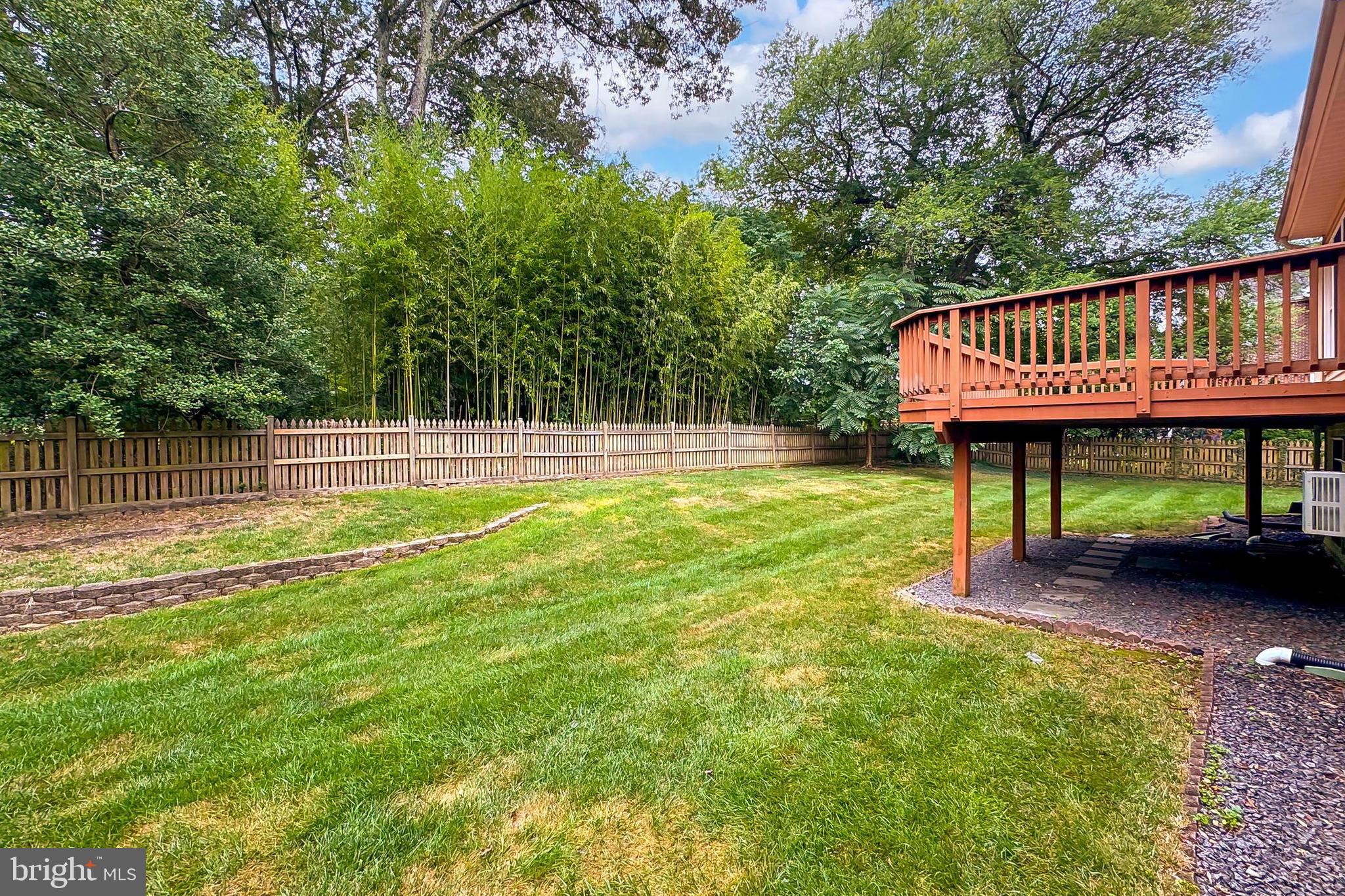 OAKTON WOODS - Residential