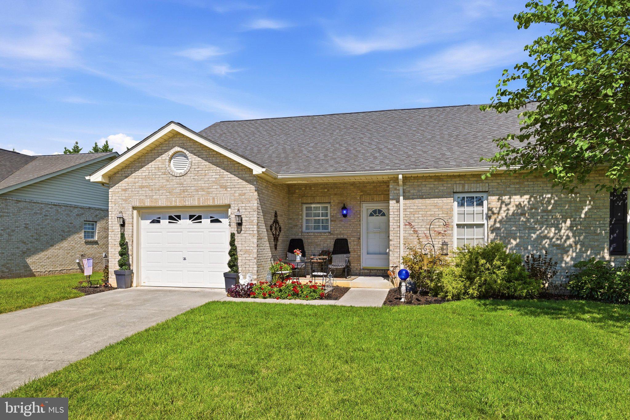 624 ALLEGHENY CIRCLE