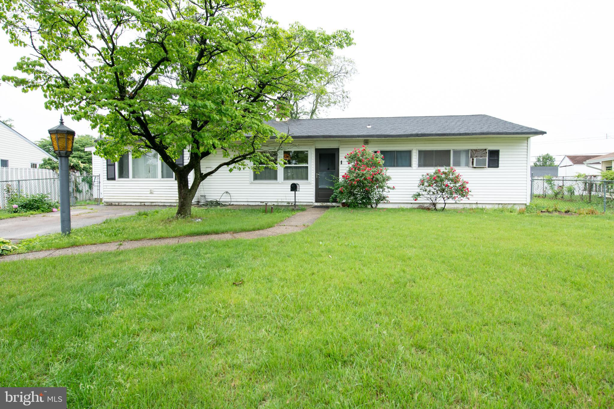 20 SERPENTINE LANE