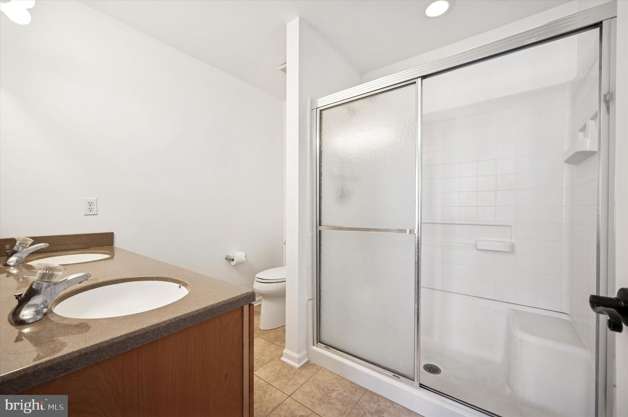 NORRISTOWN - Residential