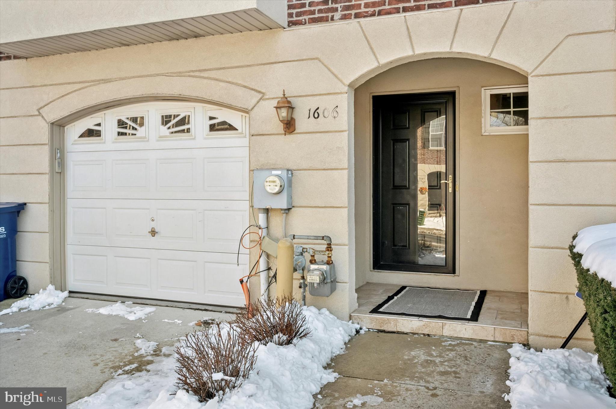 NORRISTOWN - Residential