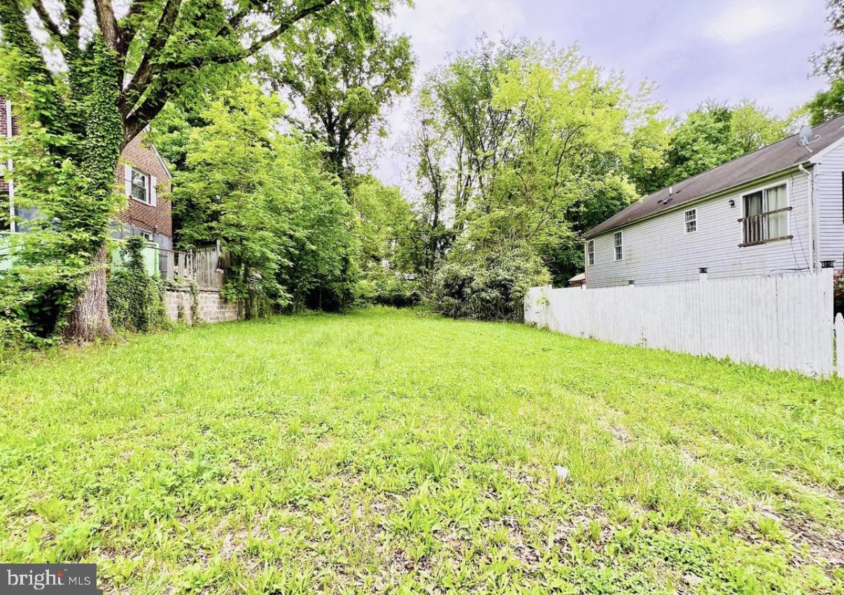 614 CAPITOL HEIGHTS BOULEVARD