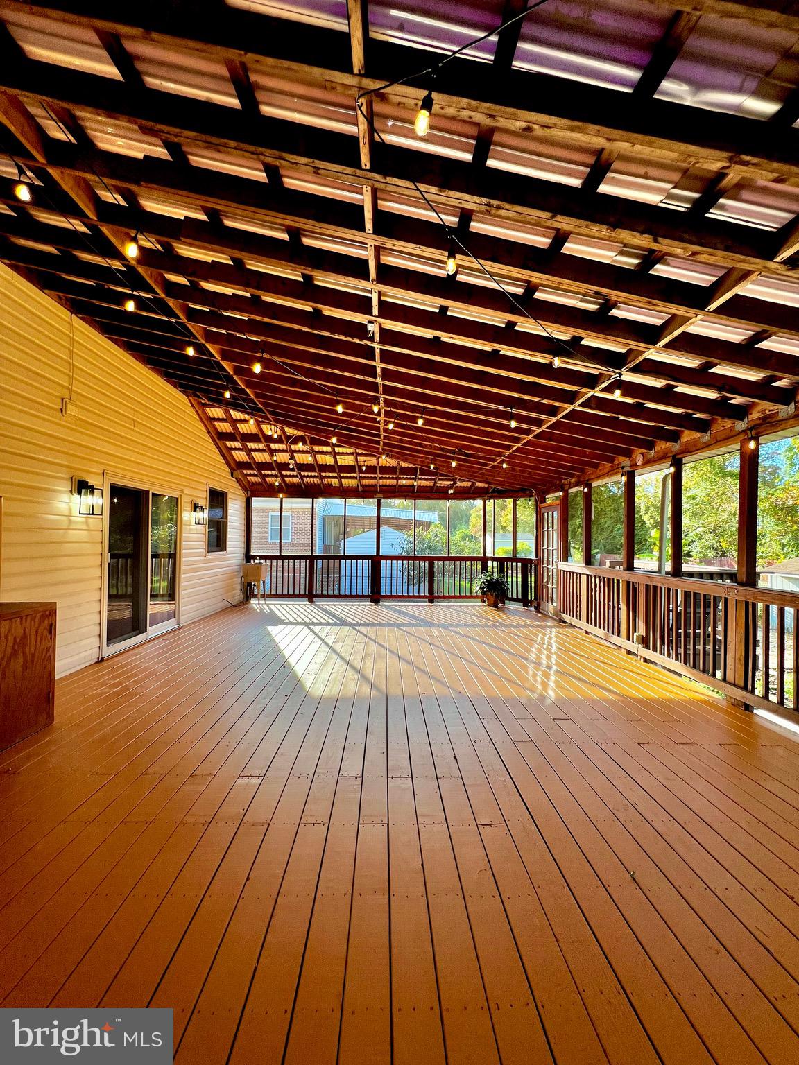 BROYHILL CREST - Residential