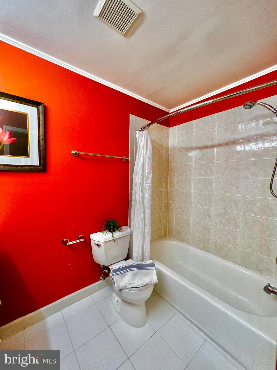 BROYHILL CREST - Residential