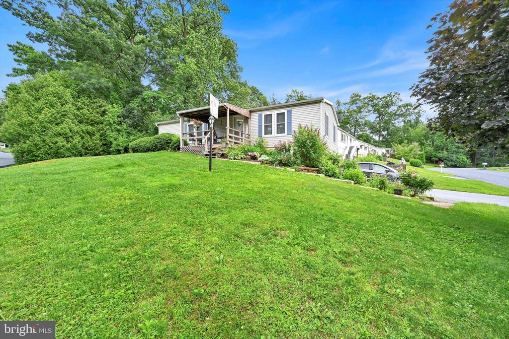 Photo of 18 Marlin Drive, STEVENS, PA 17578 (MLS # PALA2071526)