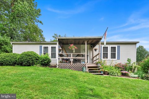 Photo of 18 Marlin Drive, STEVENS, PA 17578 (MLS # PALA2071526)