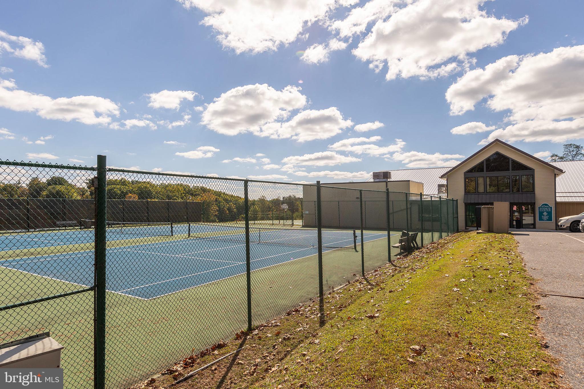 THE WOODS RESORT - Residential