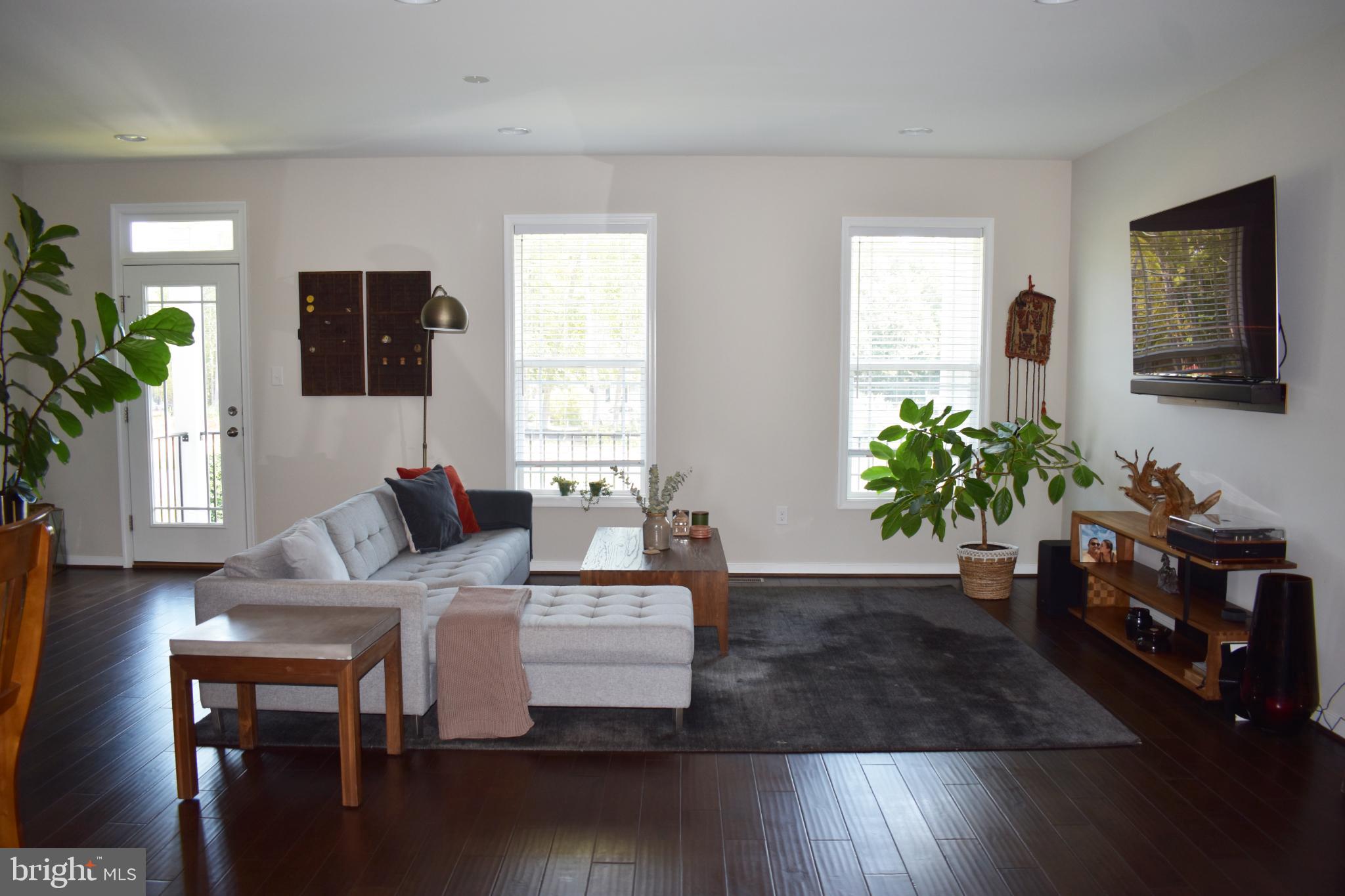 SADLER CROSSING - Residential Lease