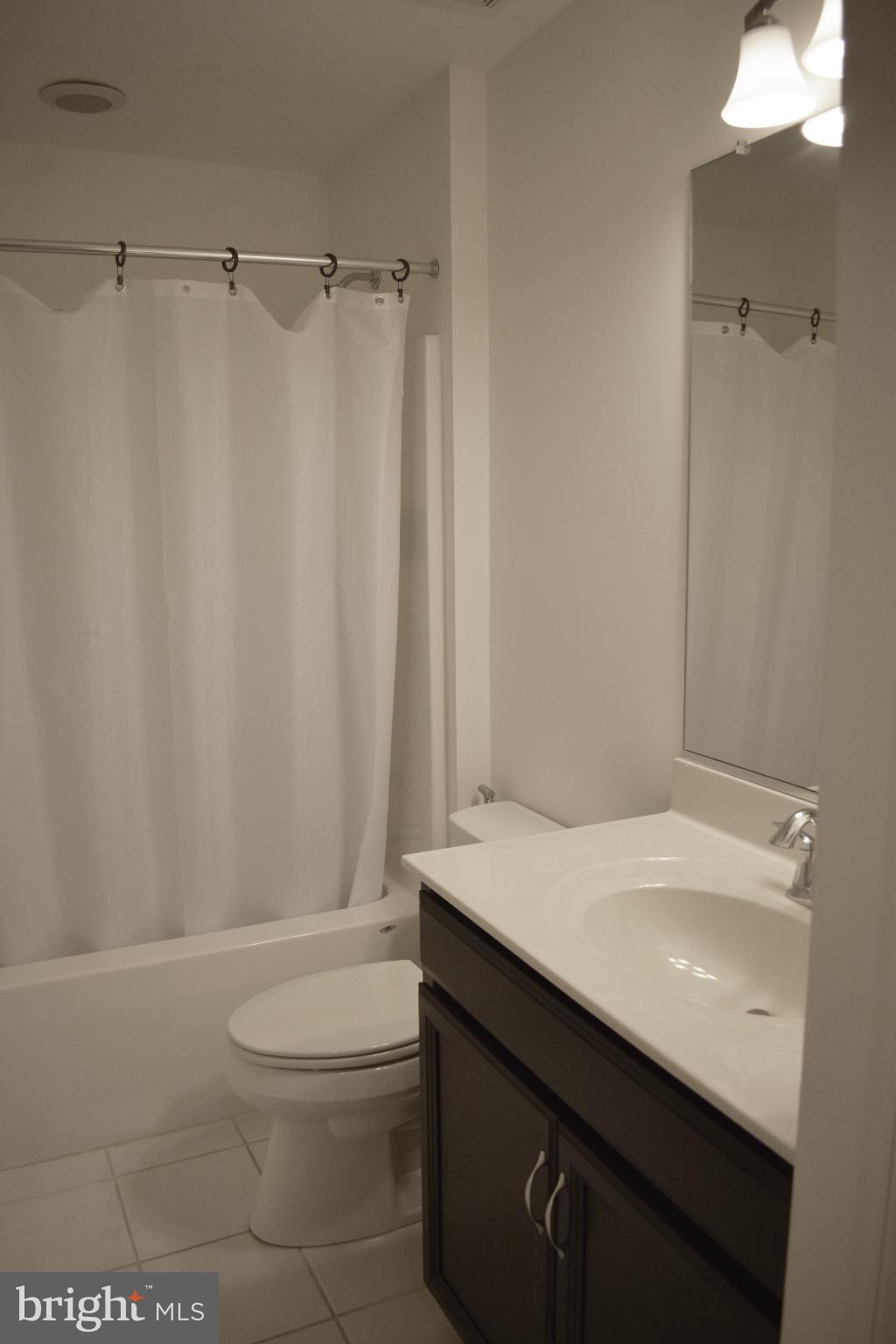 SADLER CROSSING - Residential Lease