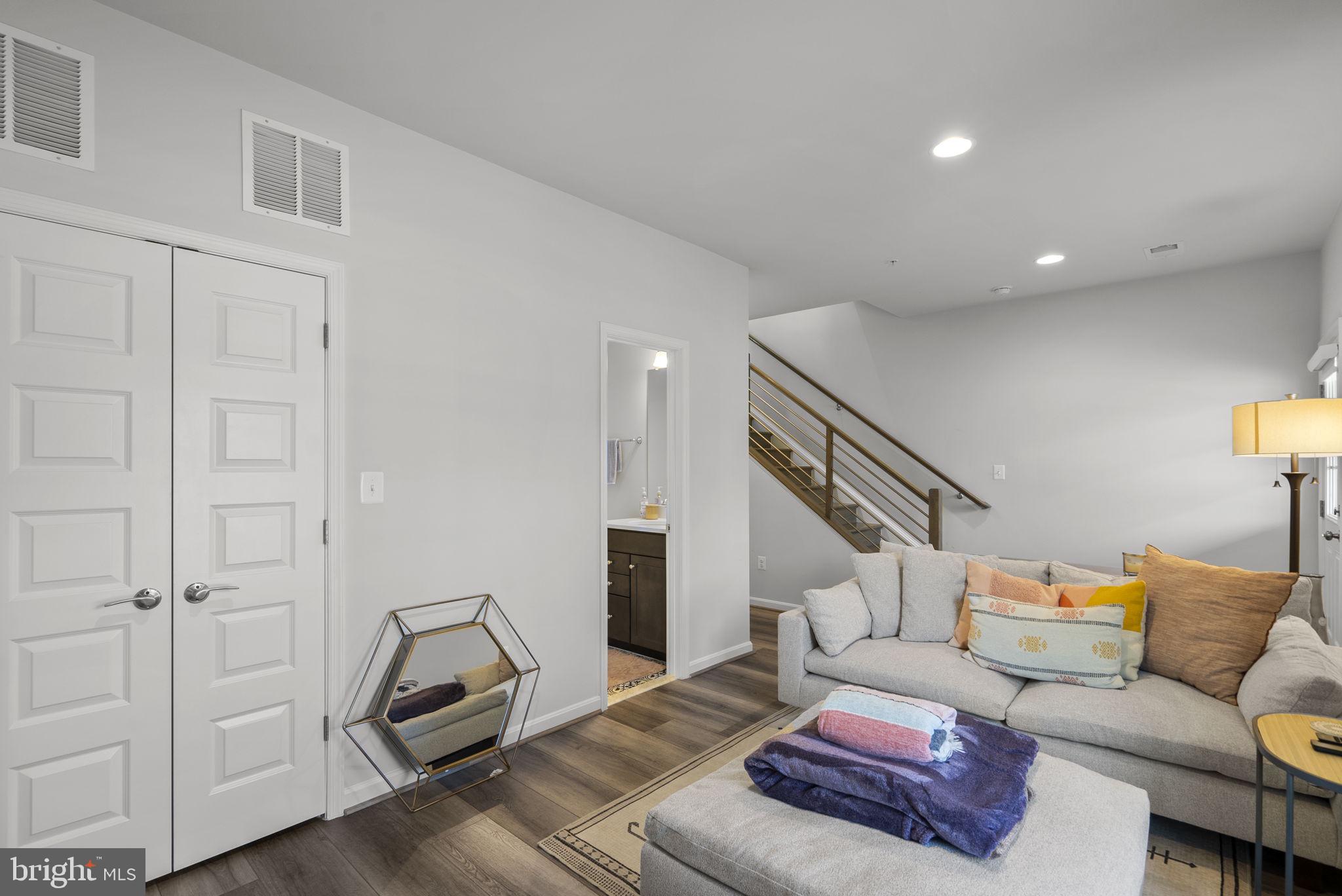 WATSONS GLEN - Residential