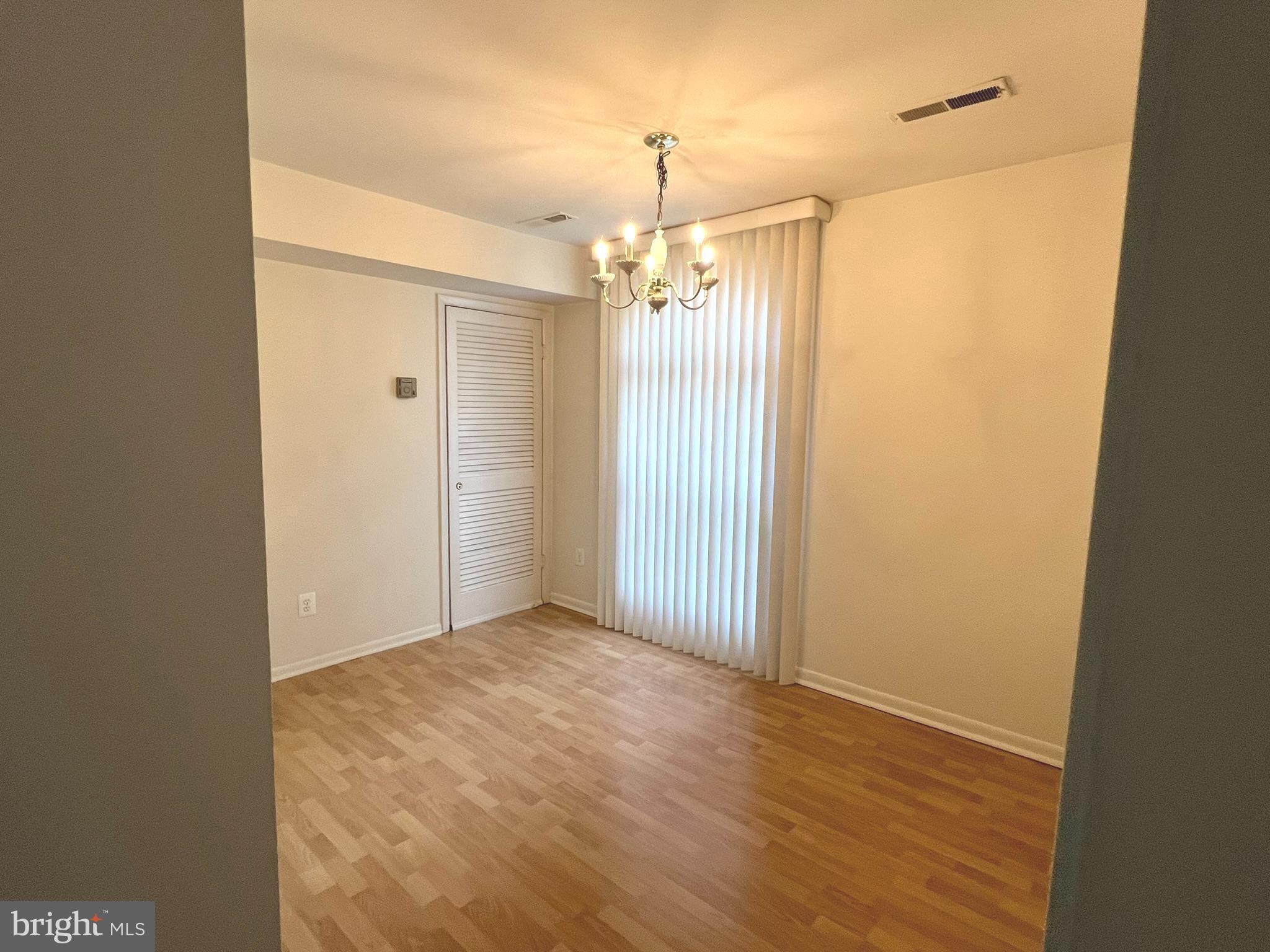 WOODBURN VILLAGE - Residential Lease