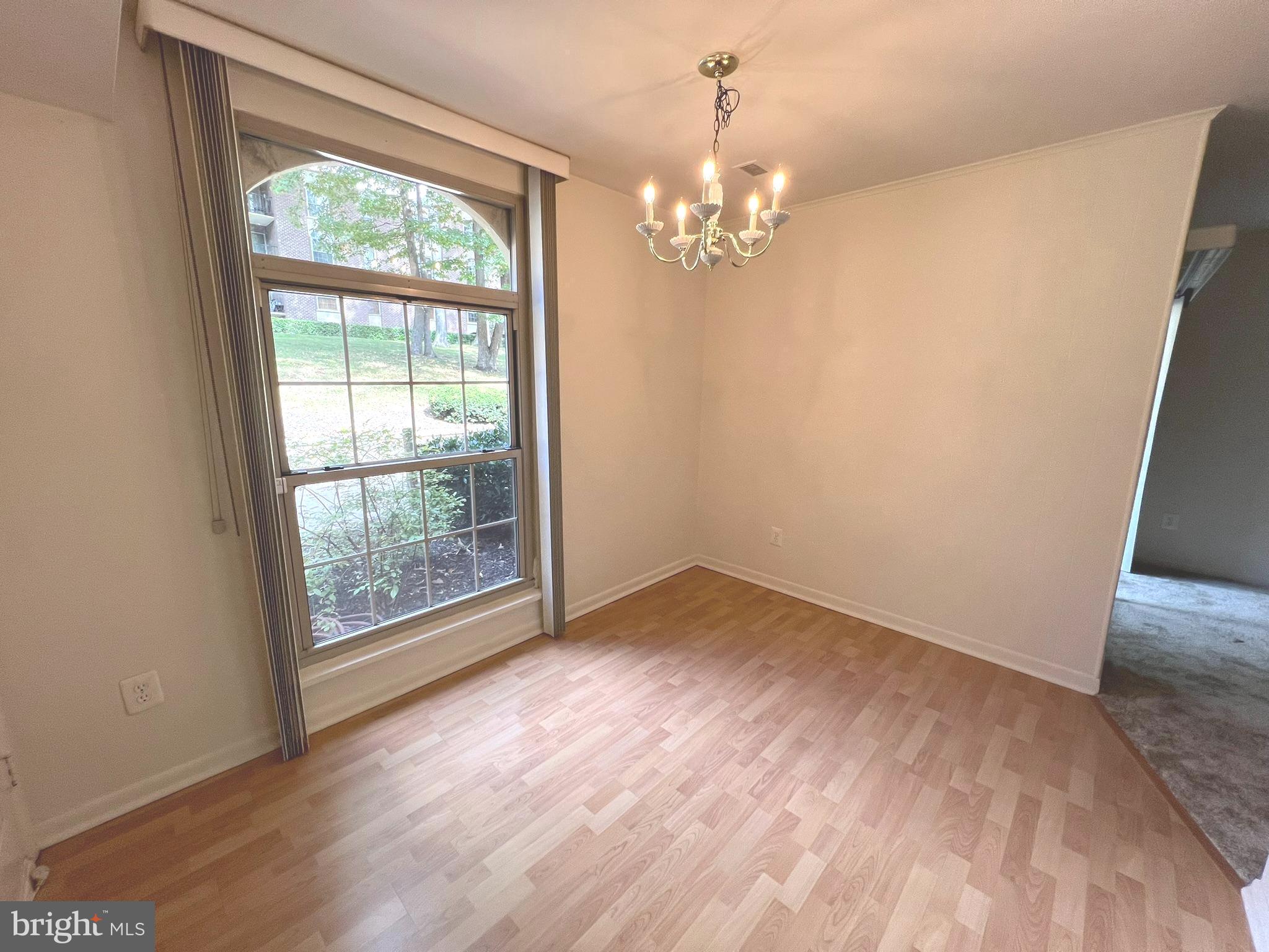 WOODBURN VILLAGE - Residential Lease