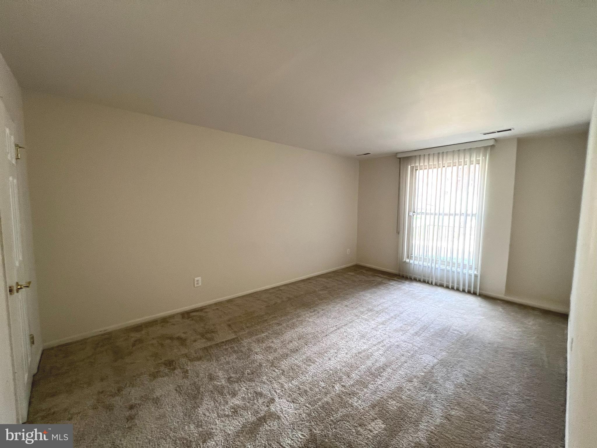 WOODBURN VILLAGE - Residential Lease