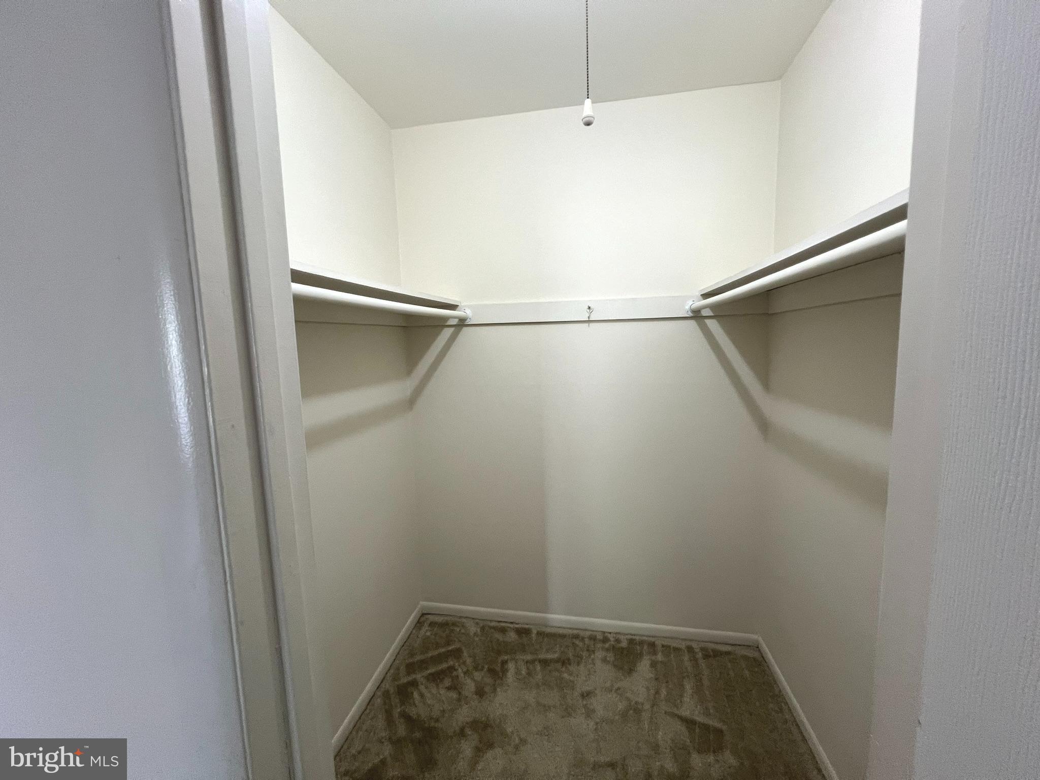 WOODBURN VILLAGE - Residential Lease