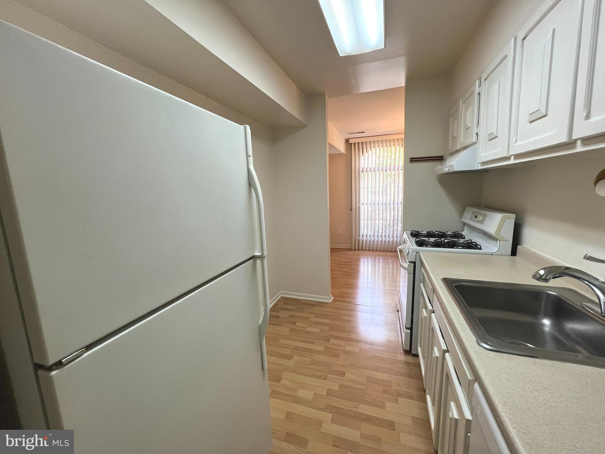 WOODBURN VILLAGE - Residential Lease