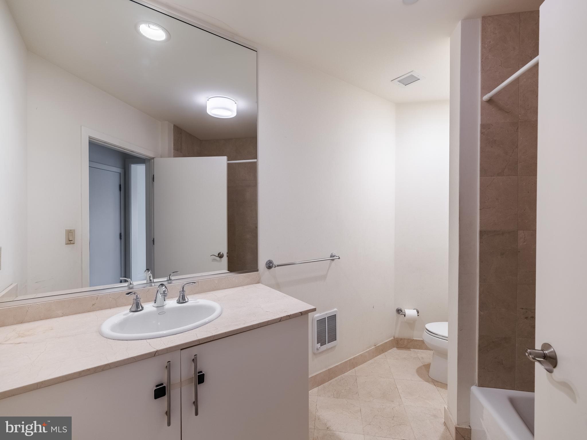 CORINTHIAN - Residential