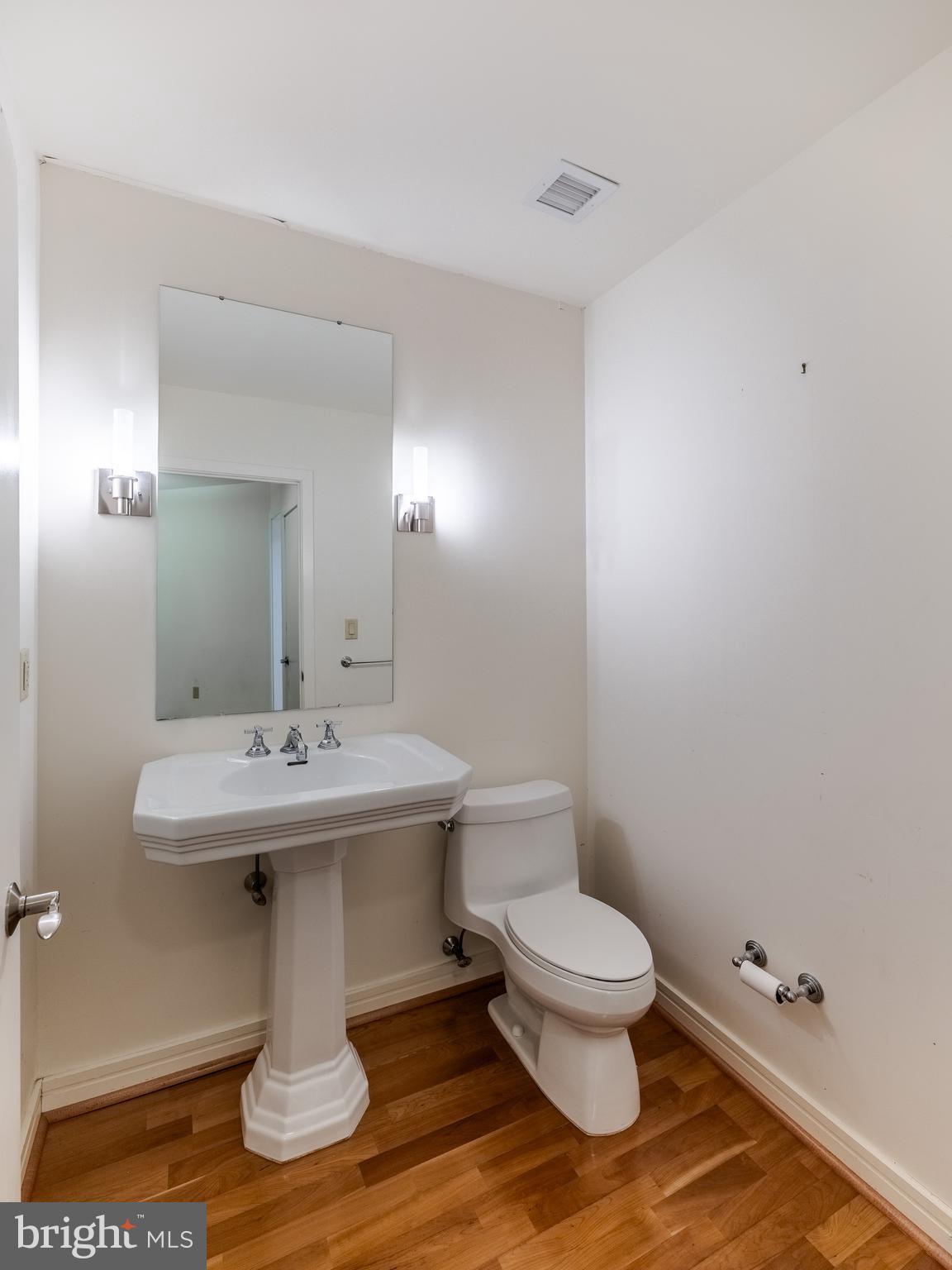 CORINTHIAN - Residential