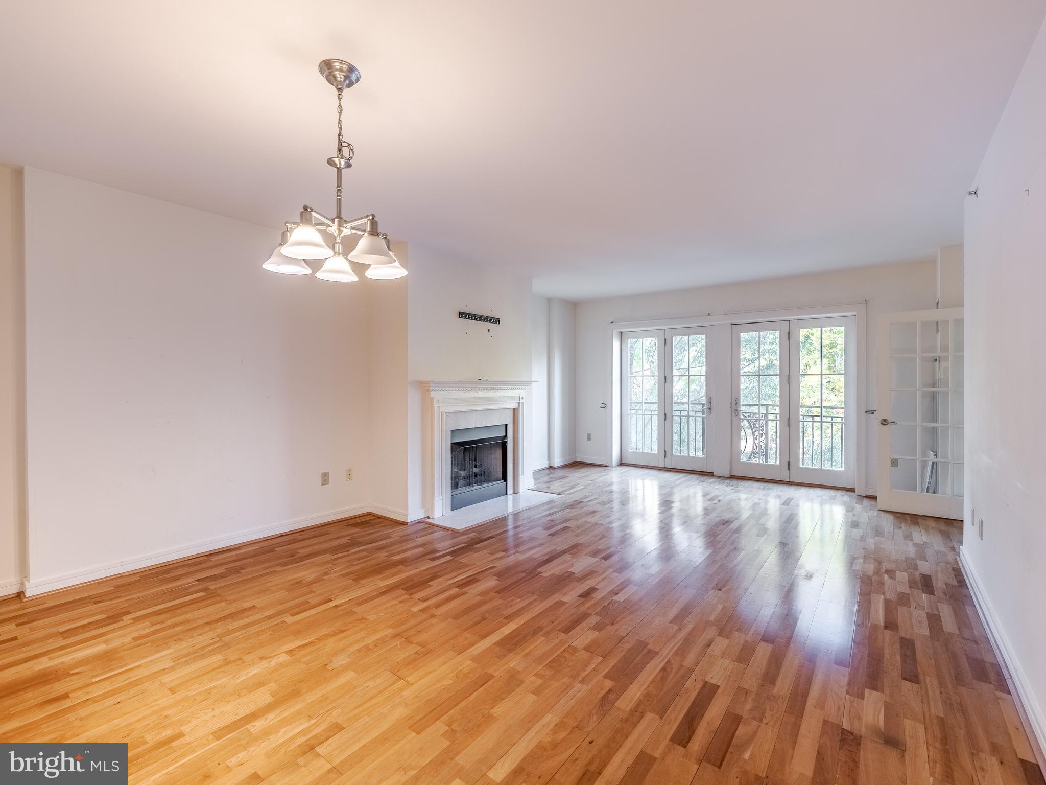 CORINTHIAN - Residential