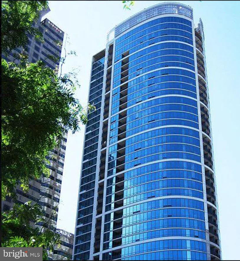 RITTENHOUSE SQUARE - Residential Lease