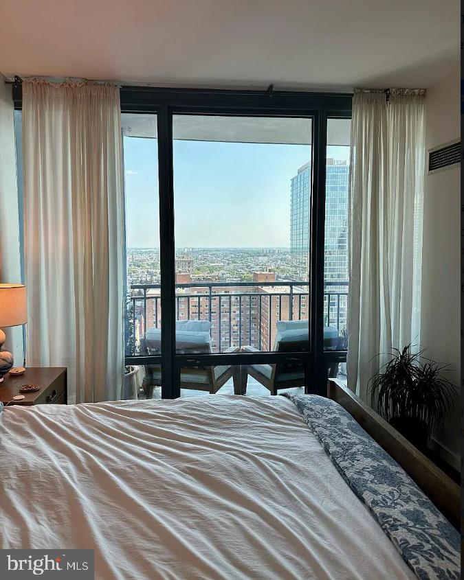 RITTENHOUSE SQUARE - Residential Lease