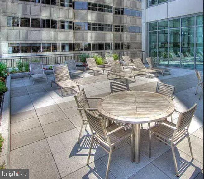 RITTENHOUSE SQUARE - Residential Lease