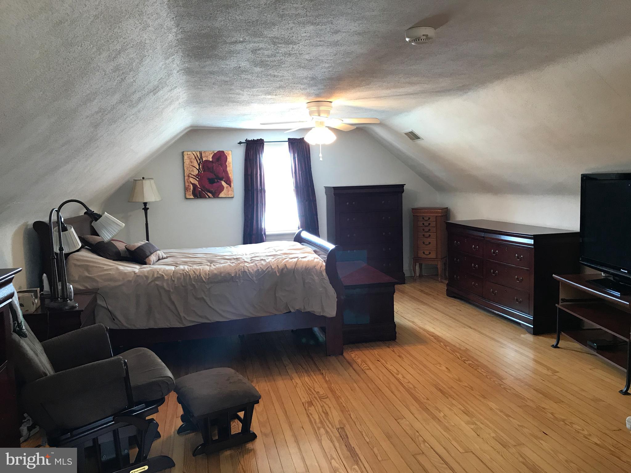 ELMWOOD - Residential