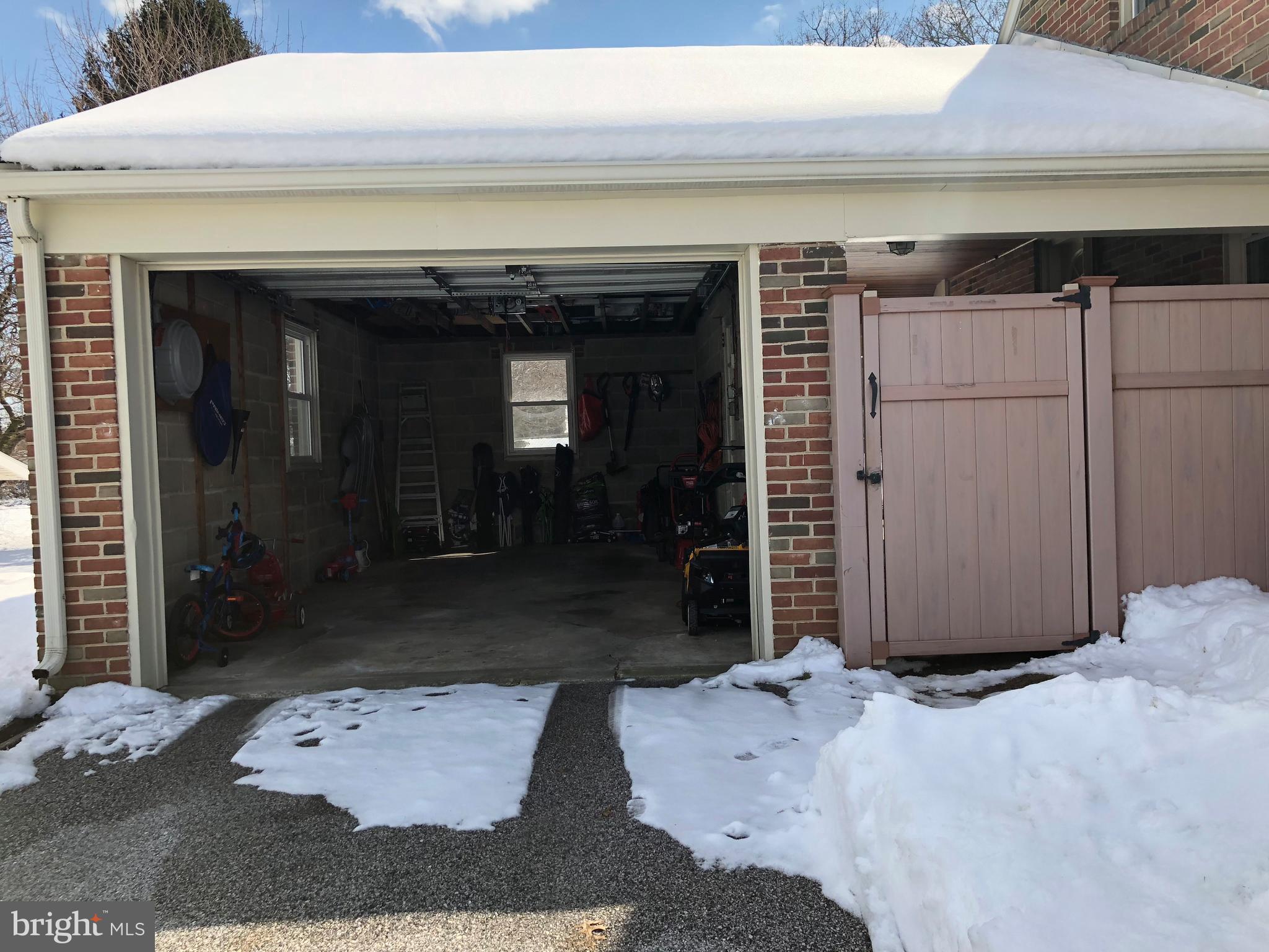 ELMWOOD - Residential