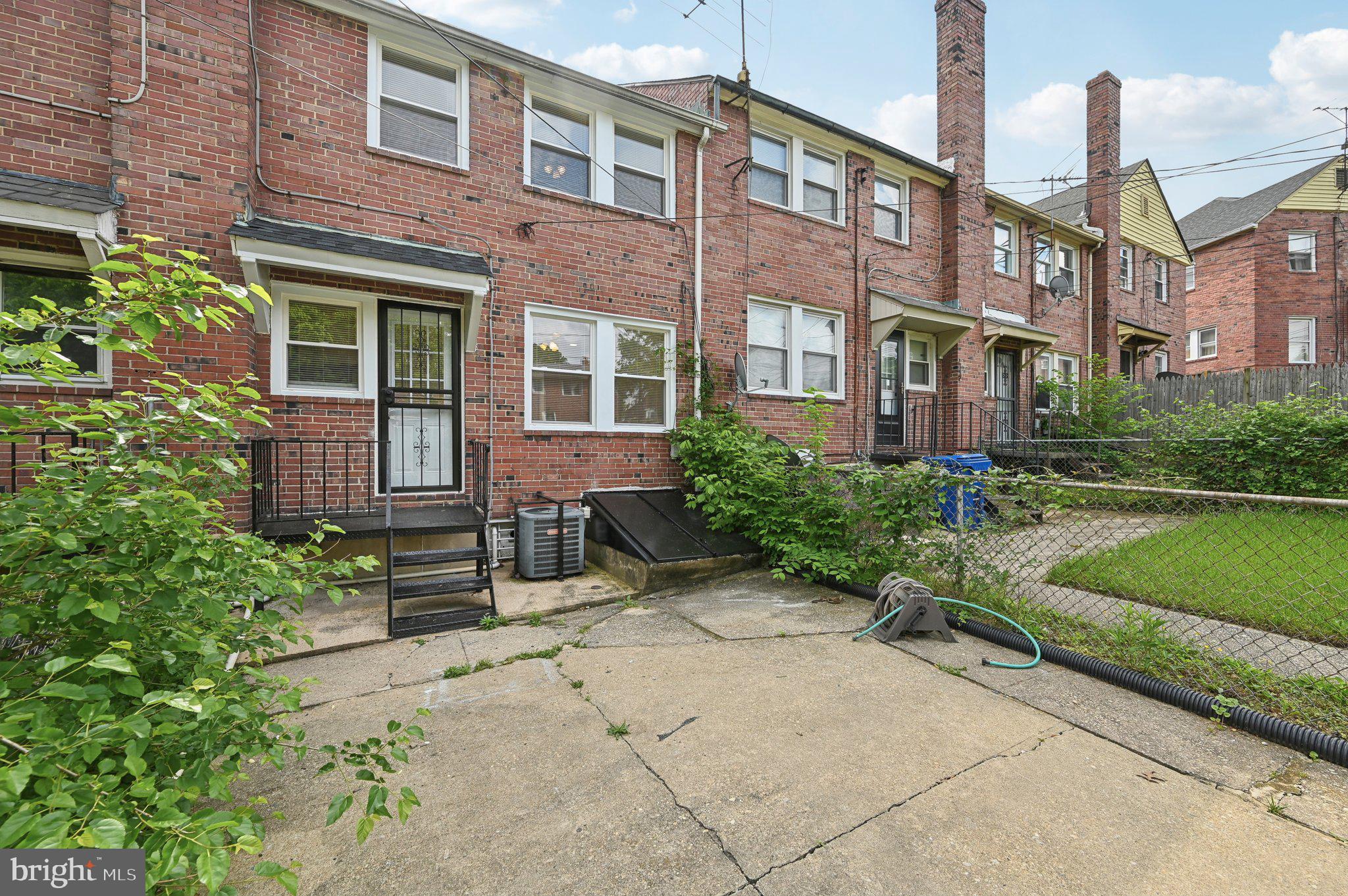WAVERLY - Residential