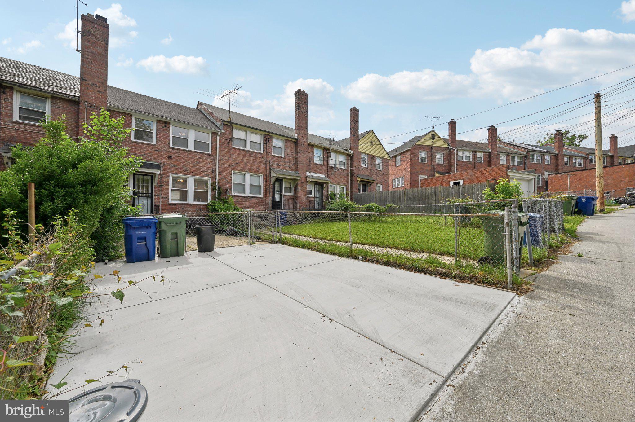 WAVERLY - Residential