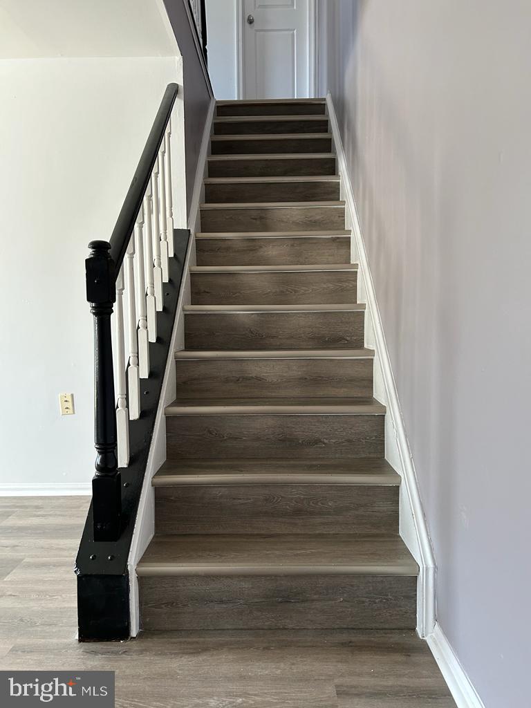 MOUNTAIN VIEW - Residential