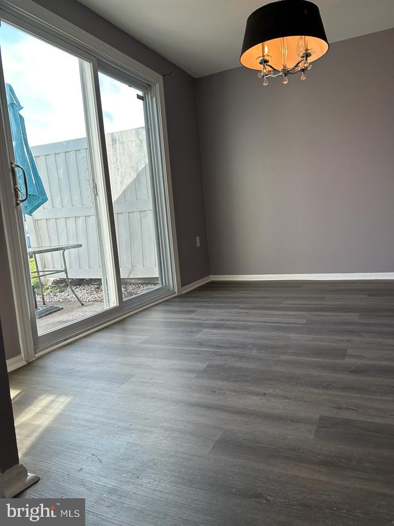 MOUNTAIN VIEW - Residential