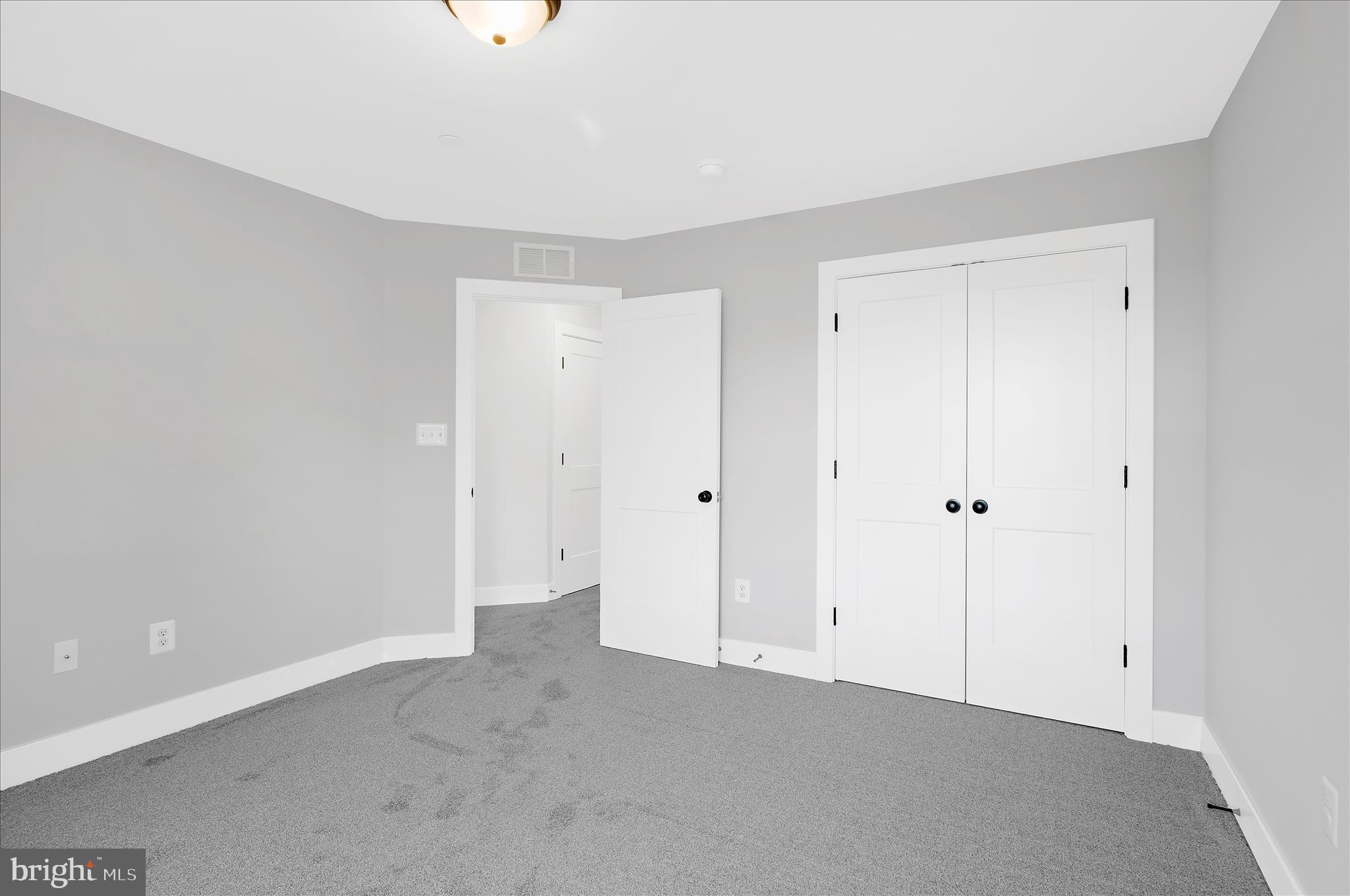 GRANDE VIEW PARK - Residential