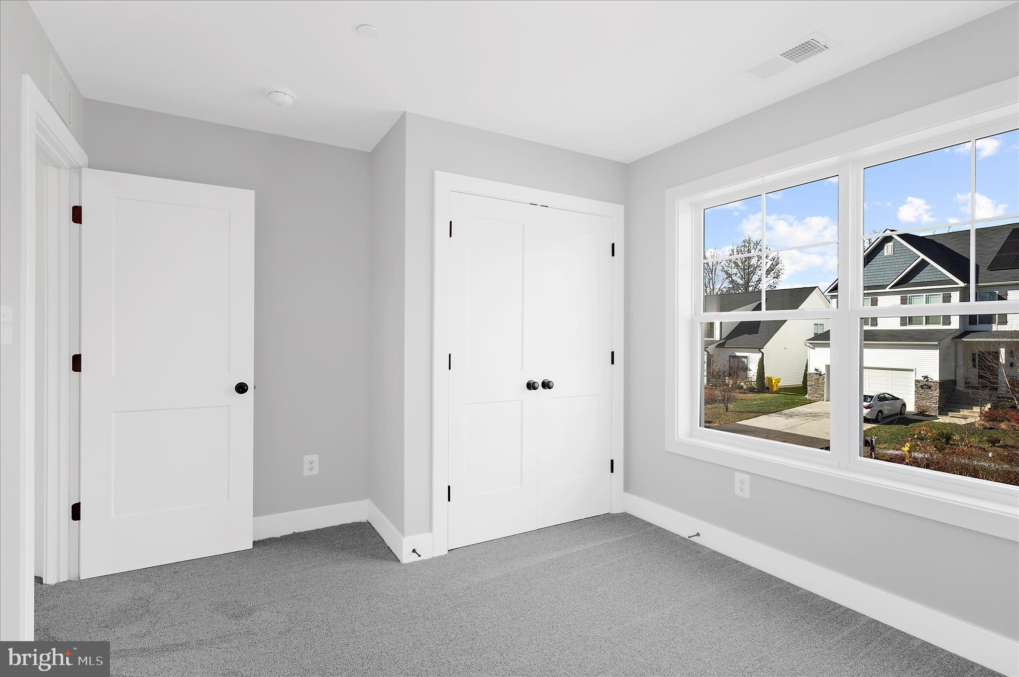 GRANDE VIEW PARK - Residential