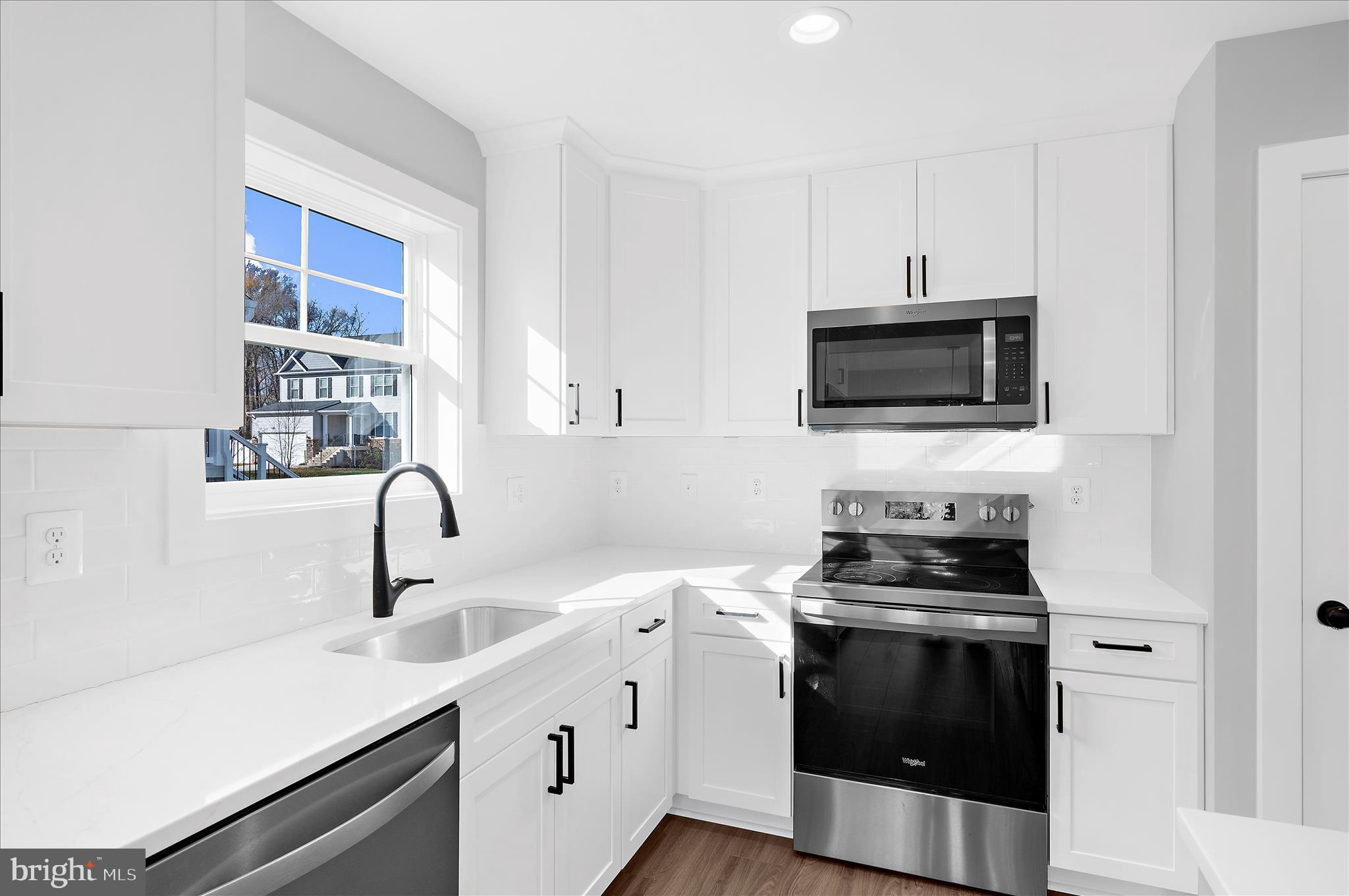 GRANDE VIEW PARK - Residential